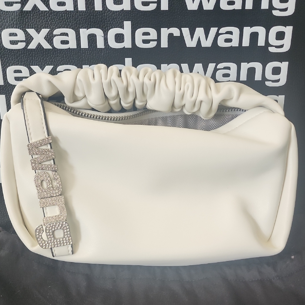 NWOT White Scrunchie Bag with WANG crystal Pull
